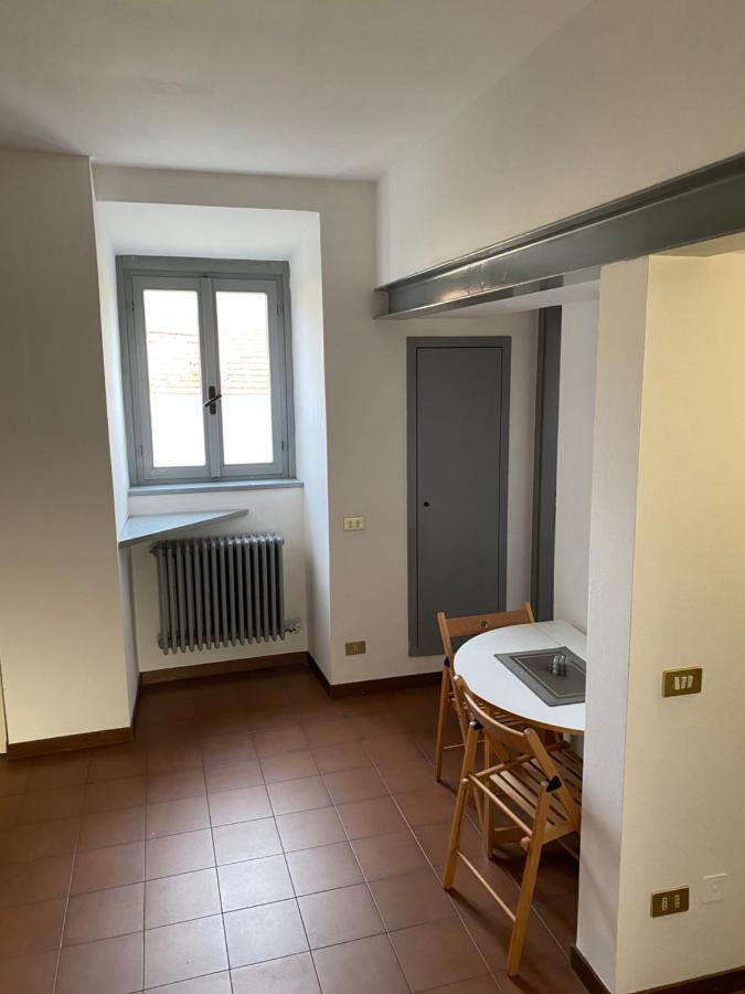 Ferienwohnung Vicolo Forno Mercallo Exterior foto