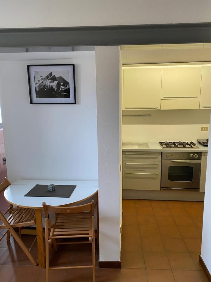 Ferienwohnung Vicolo Forno Mercallo Exterior foto