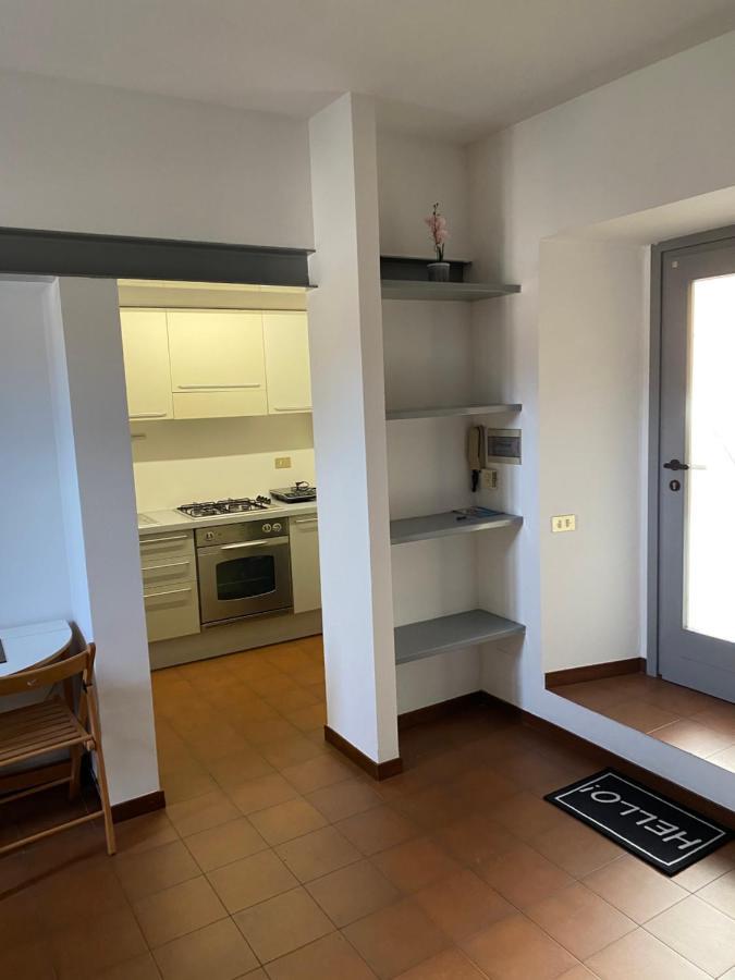 Ferienwohnung Vicolo Forno Mercallo Exterior foto